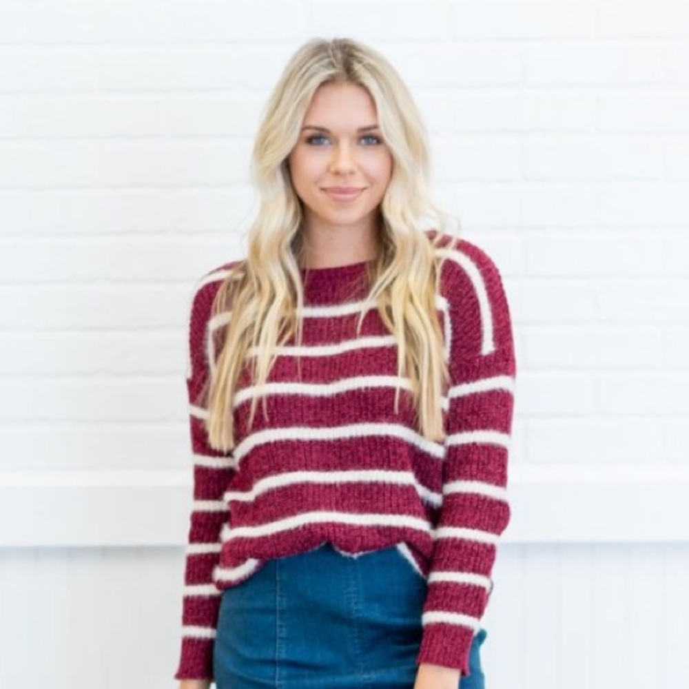 NWOT Mint Julep Boutique S/M Promesa Sweater